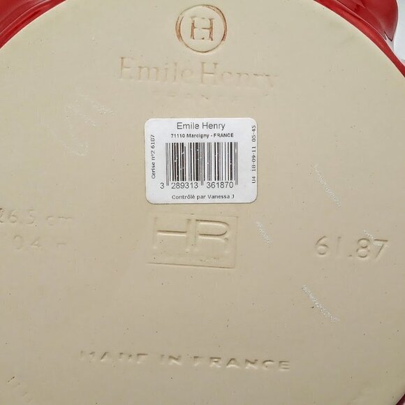 Emile Henry Red Ceramic Ruffled Pie Dish NWT - Picture 6 of 6